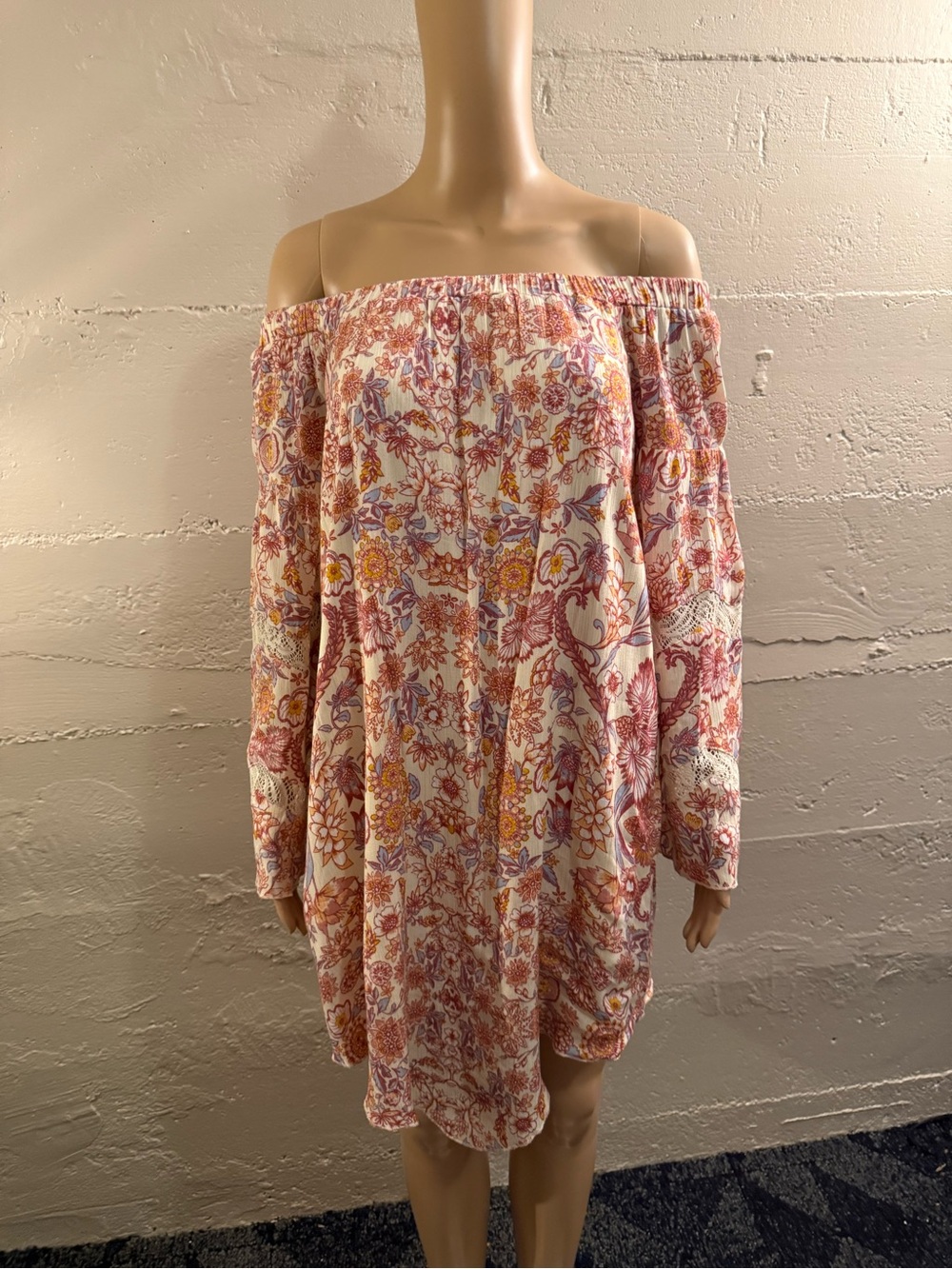 love, Fire Off-Shoulder Floral Long-Sleeve Dress in Pink, Rust and Cream